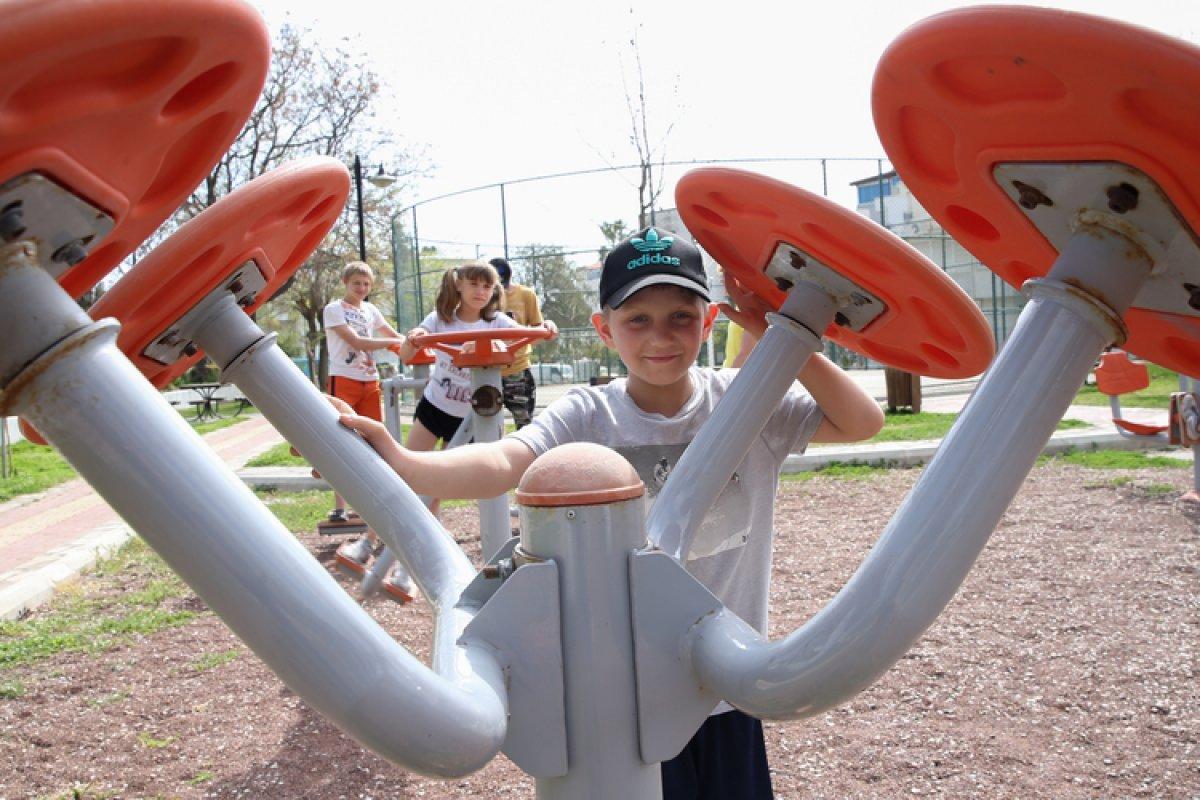 Ukraynalı çocuklar, Türkiye'de savaşın izlerini silmeye çalışıyor