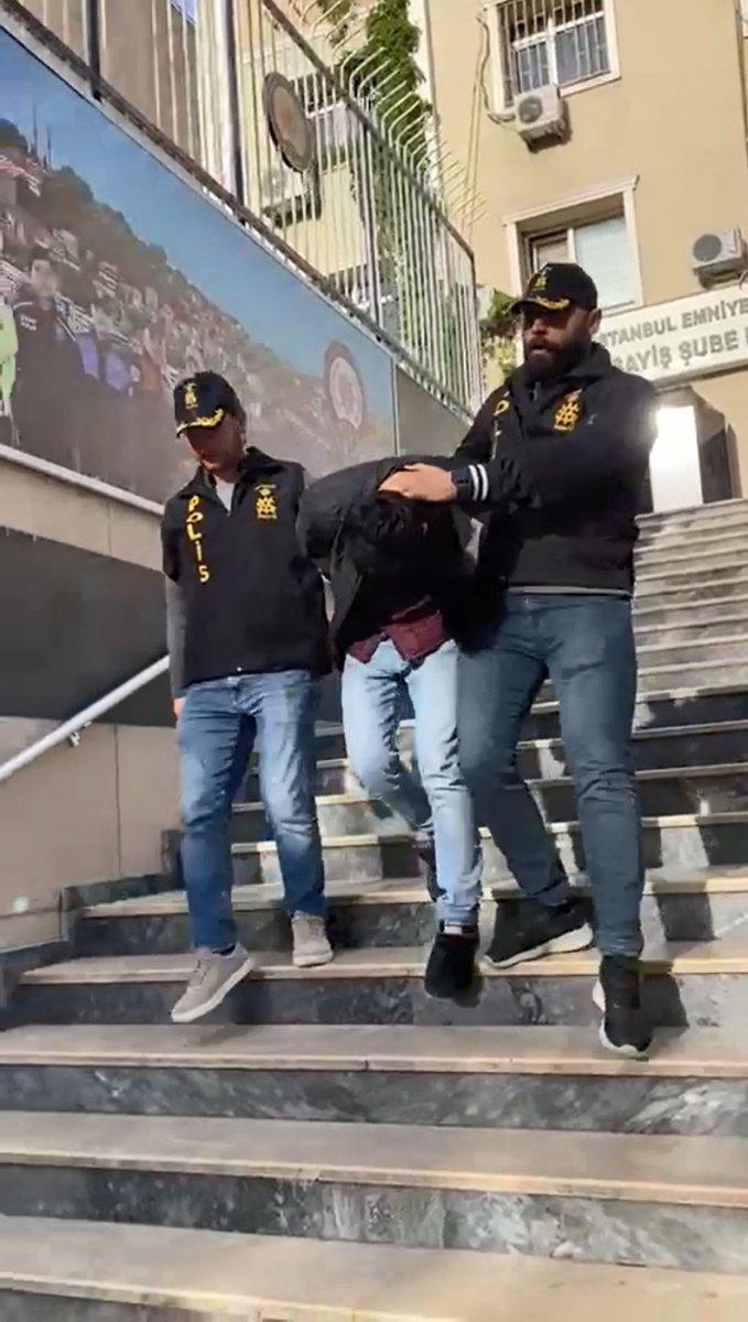 Fatih'te marketi gasbeden şahıs yakalandı