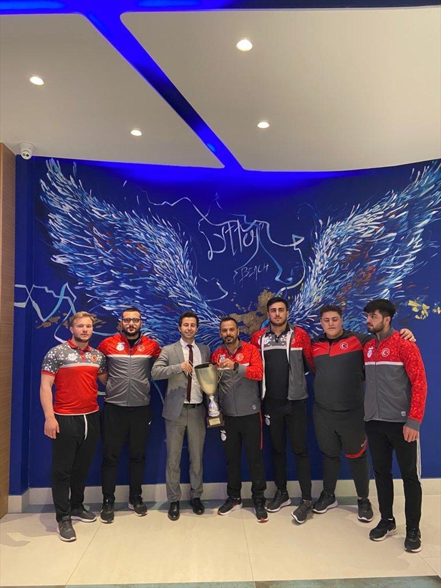 Türkiye, Dünya Gençler Halter Şampiyonası'nda 19 madalya aldı