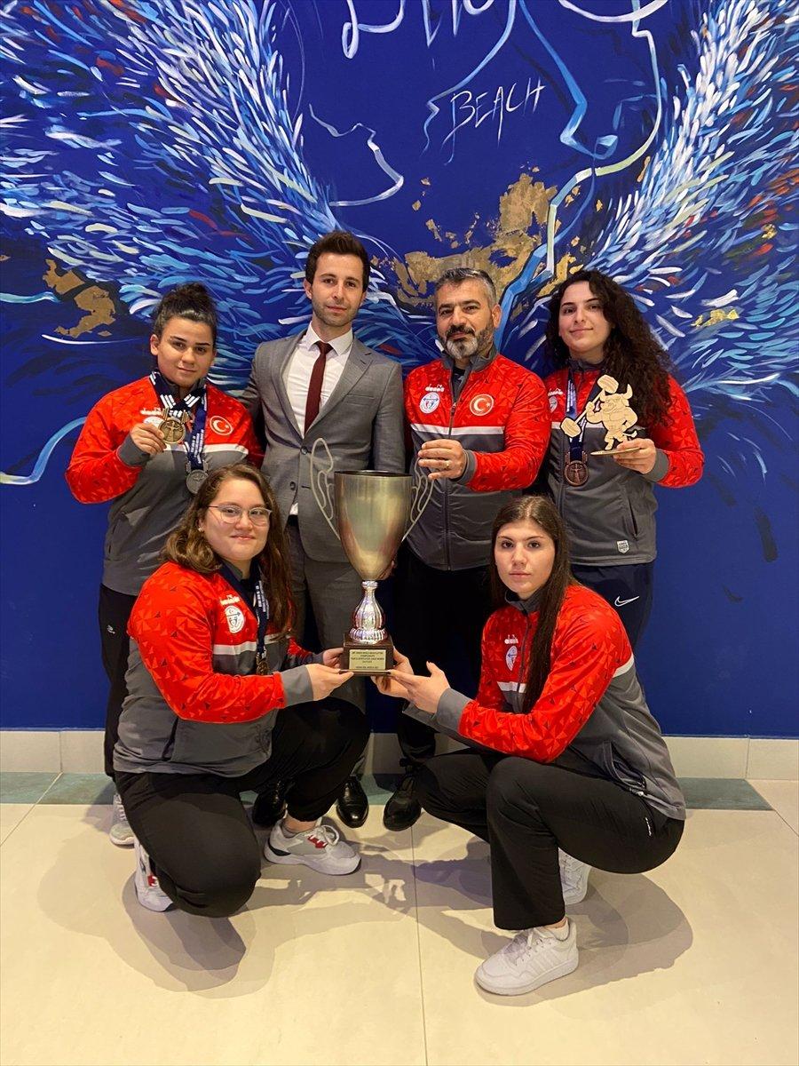 Türkiye, Dünya Gençler Halter Şampiyonası'nda 19 madalya aldı