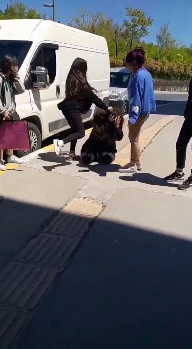 Esenyurt’ta liselilerin ‘dedikodu’ kavgası