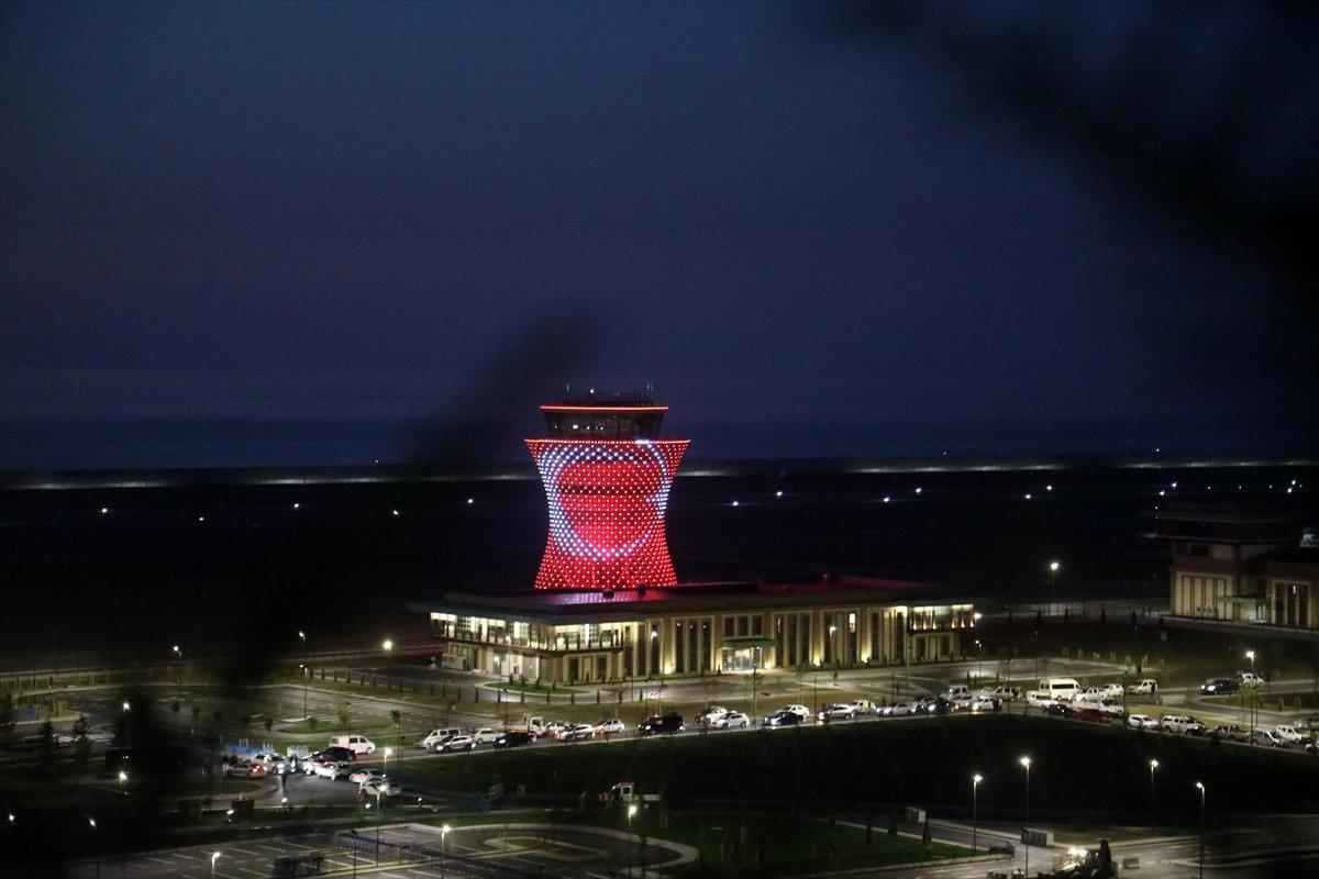 Rize-Artvin Havalimanı'nda ışıklar yandı