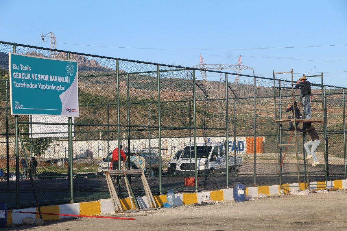 Şırnak'ta Cudi Dağı manzaralı tenis turnuvası