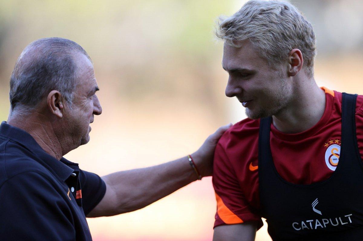 Victor Nelsson: Arda Güler'i tanımıyorum