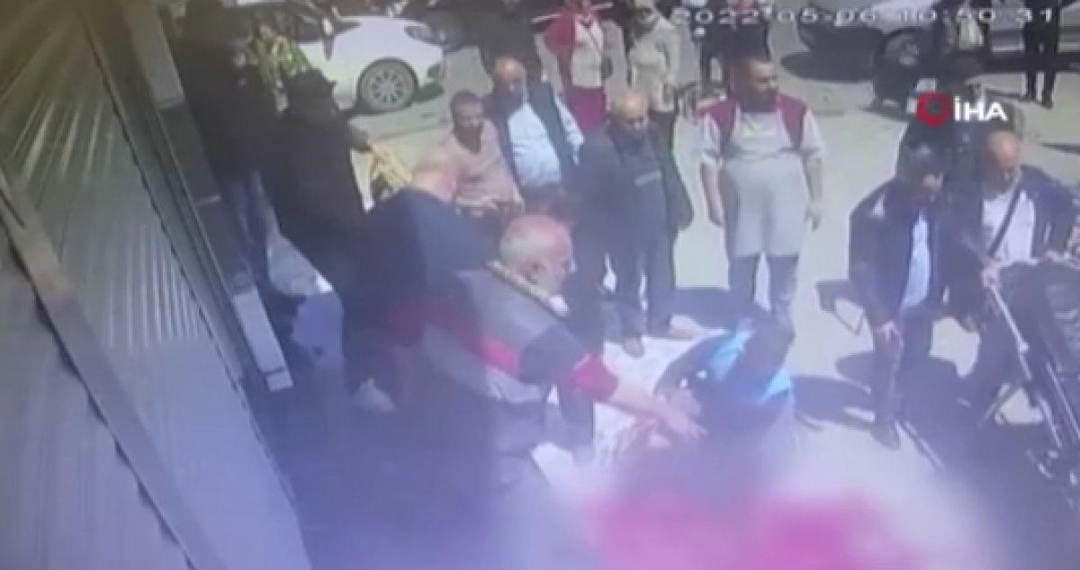 Zeytinburnu'nda iki Afgan ev arkadaşını öldürdü