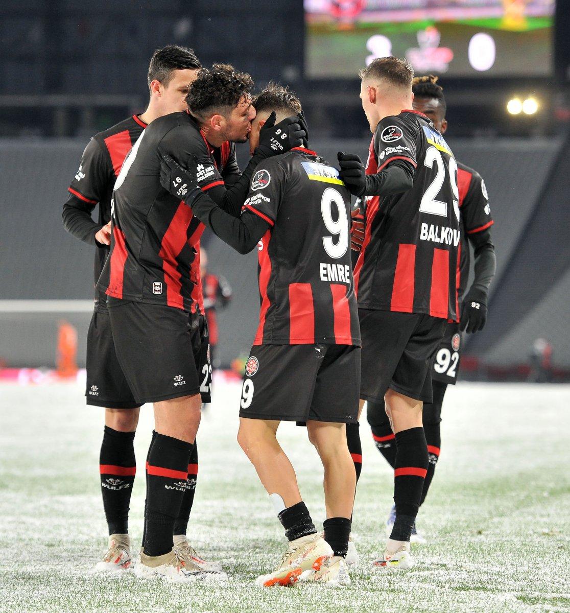 İtalyanlar, Emre Mor'un peşine düştü