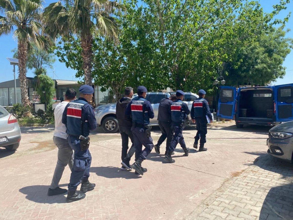 İzmir’de İHA ile tespit edilen 118 göçmen yakalandı