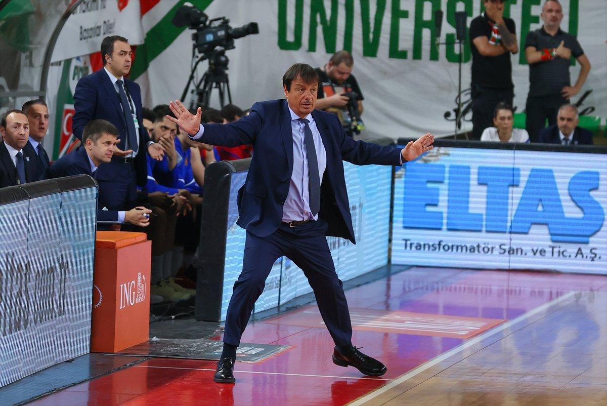 Pınar Karşıyaka, Anadolu Efes'e karşı seriyi 1-1'e getirdi