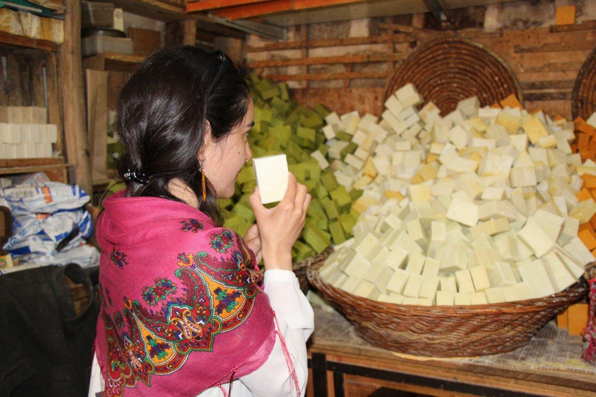 Prens Charles, Mardin’den sabun sipariş ediyor