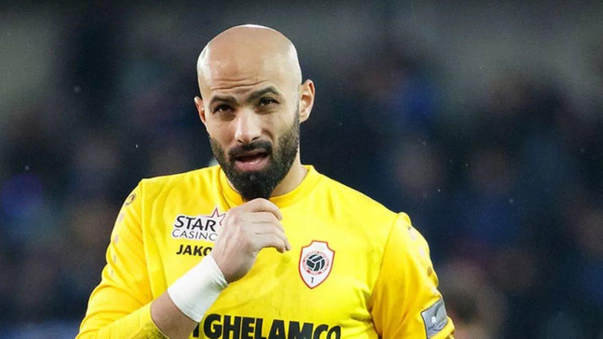 Fenerbahçe'de Berke Özer'in yerine Sinan Bolat