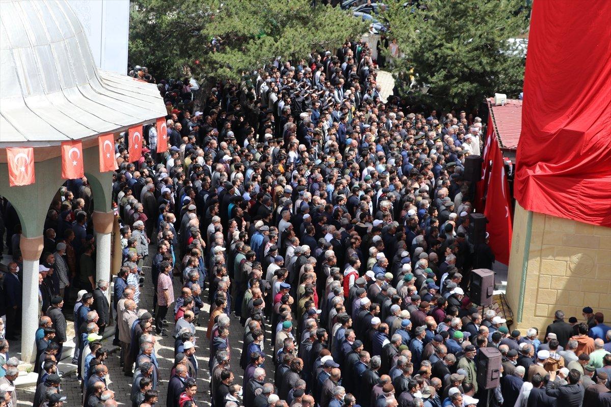 Şehit Selman Güler, son yolculuğuna uğurlandı