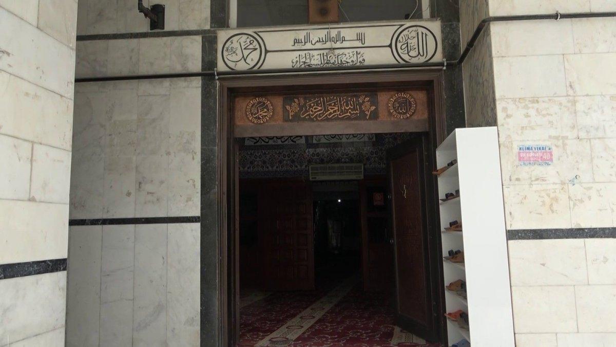 Batman'da camideki hırsızın rahatlığı pes dedirtti