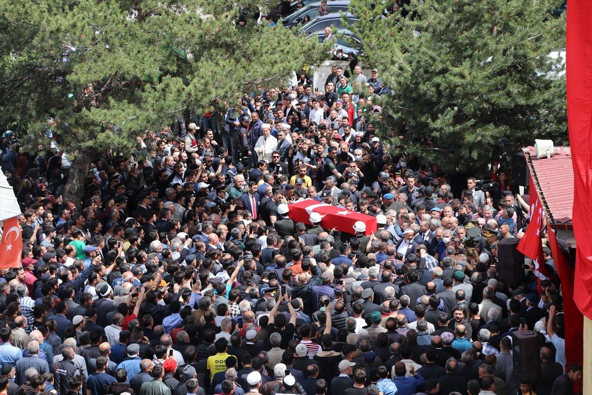 Şehit Selman Güler, son yolculuğuna uğurlandı