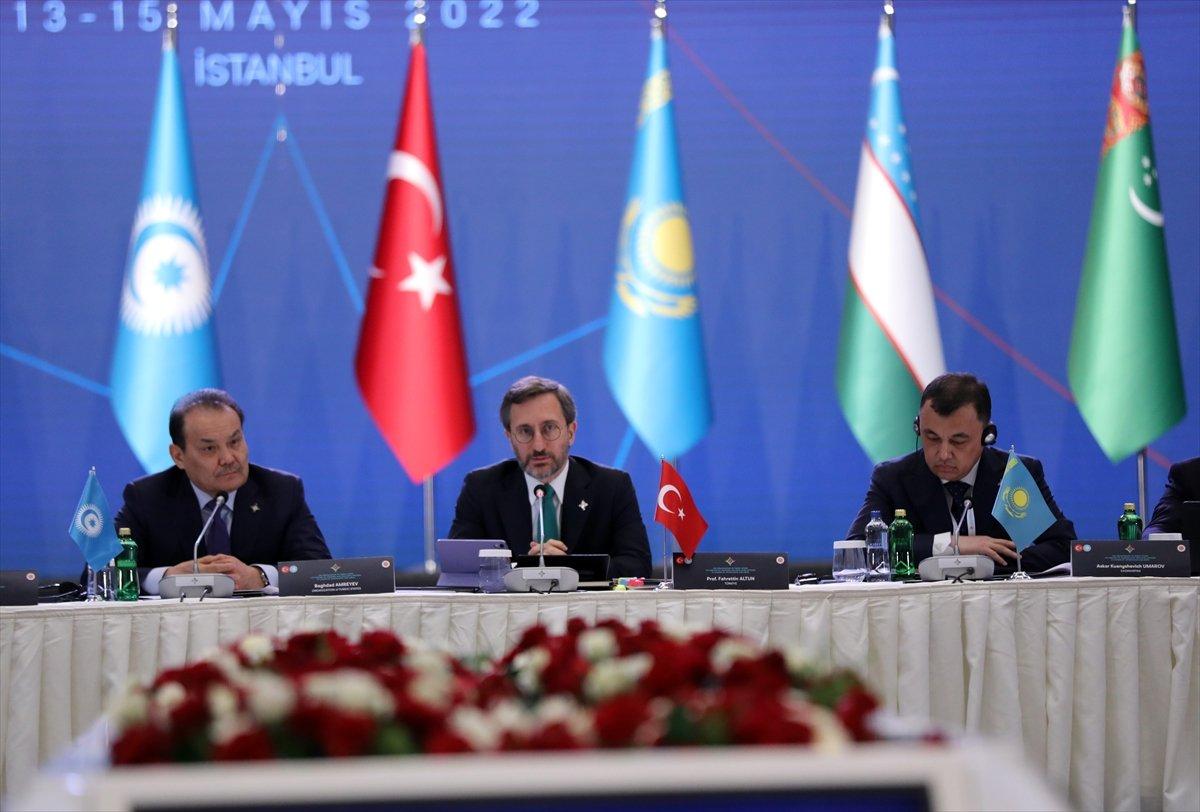 Fahrettin Altun: Dezenformasyon bombardımanı ile karşı karşıyayız