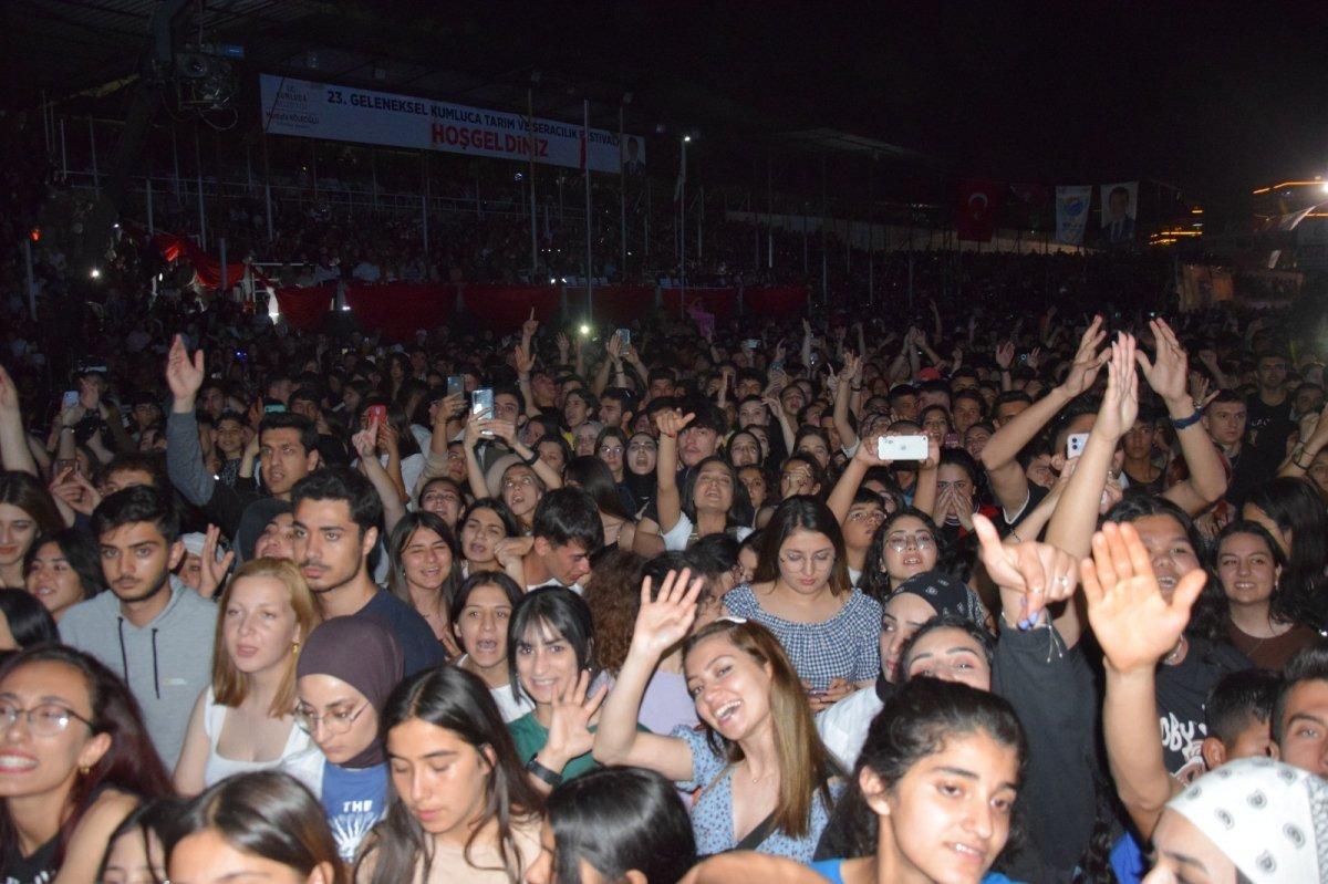 Hadise, Domates Güzeli seçildi