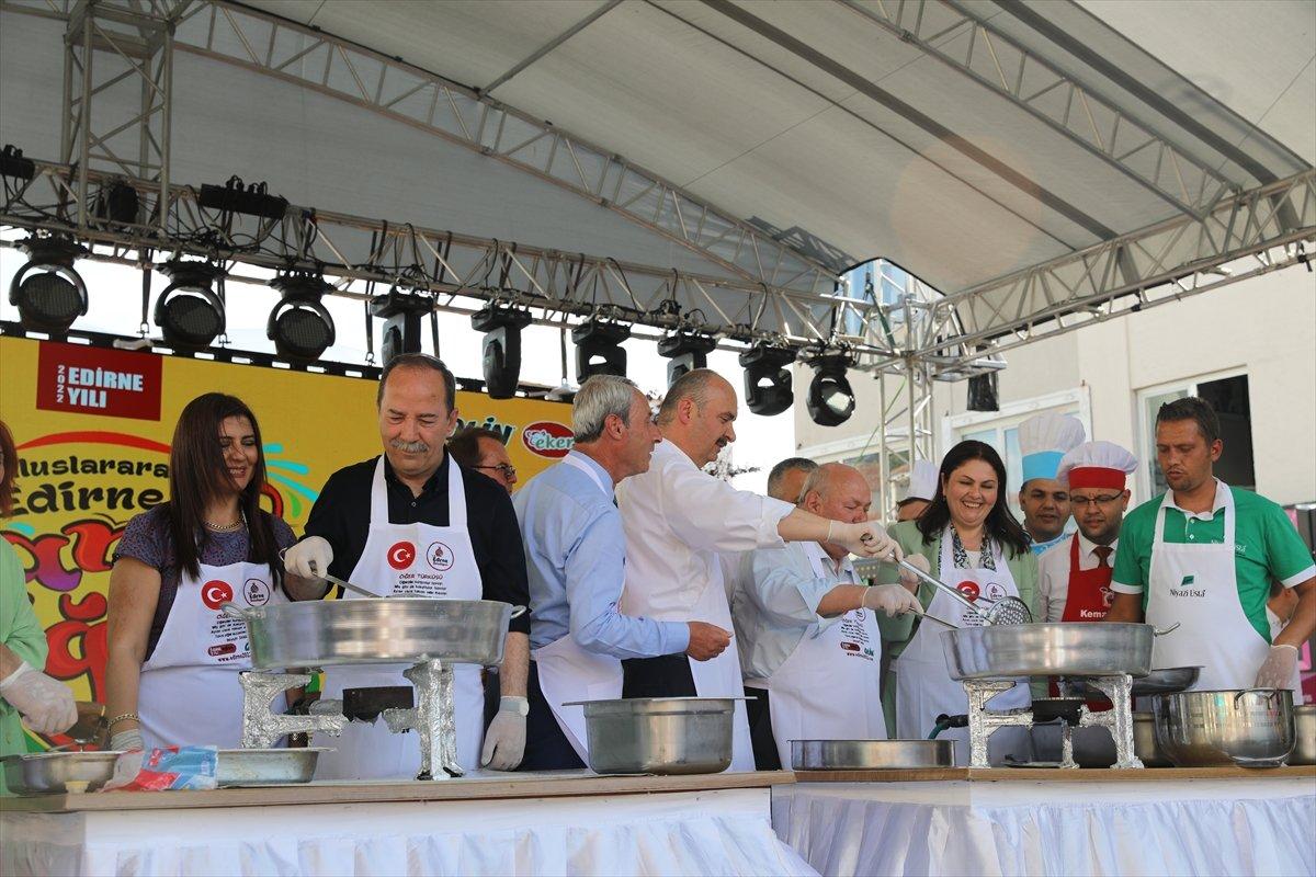 Edirne'deki ciğer festivalinden renkli görüntüler