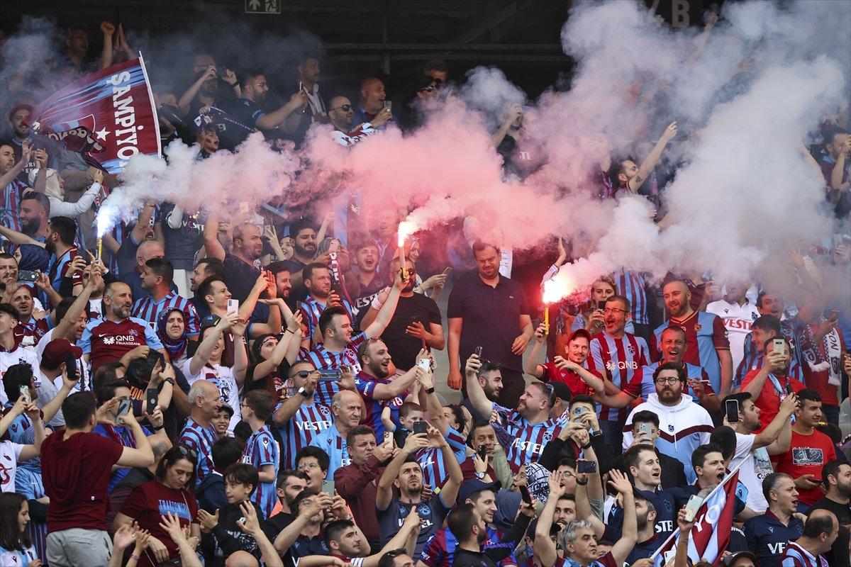 Trabzonspor, Altay'ı 2-1 mağlup etti