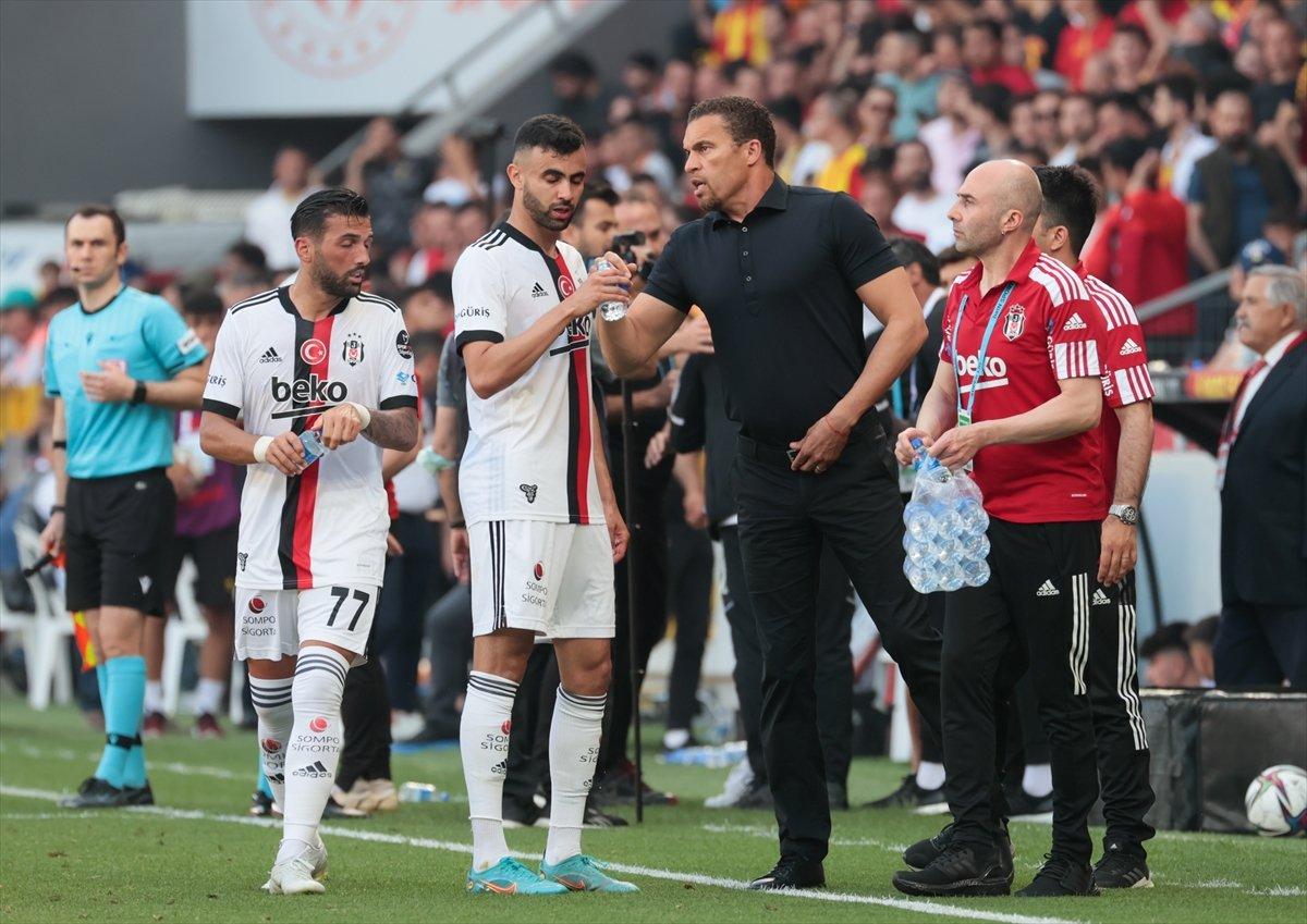 Beşiktaş, Göztepe'yi 2 golle mağlup etti