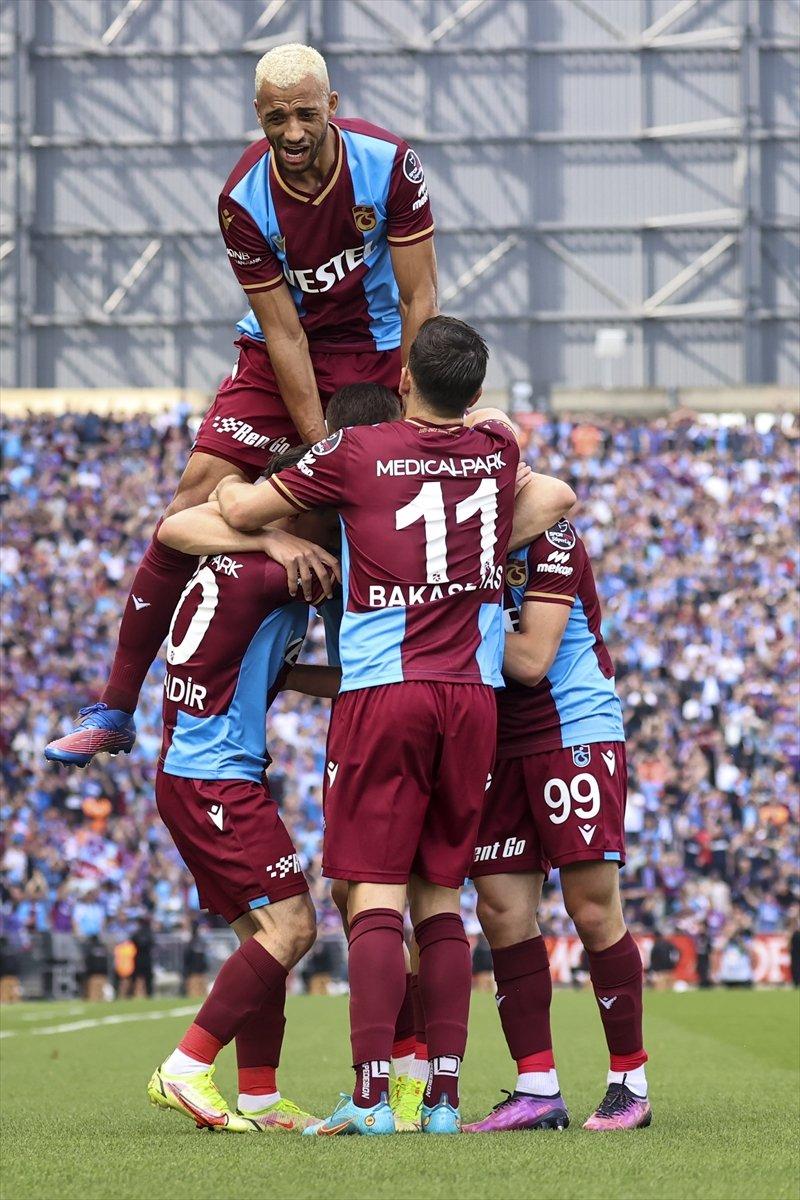 Trabzonspor, Altay'ı 2-1 mağlup etti