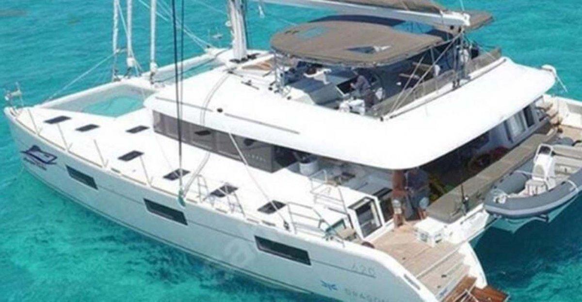 Kıvanç Tatlıtuğ'un teknesi geldi