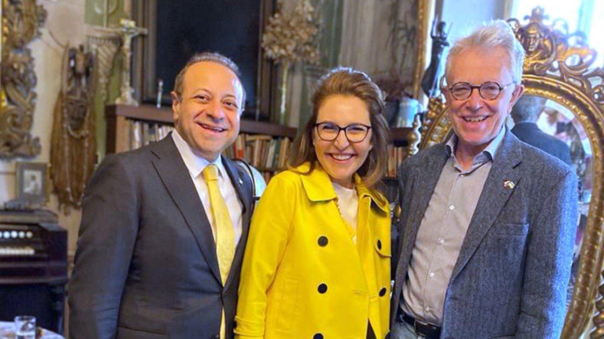 Halide Edip Adıvar'ın Çekya'da yapılan yağlı boya tablosu bulundu