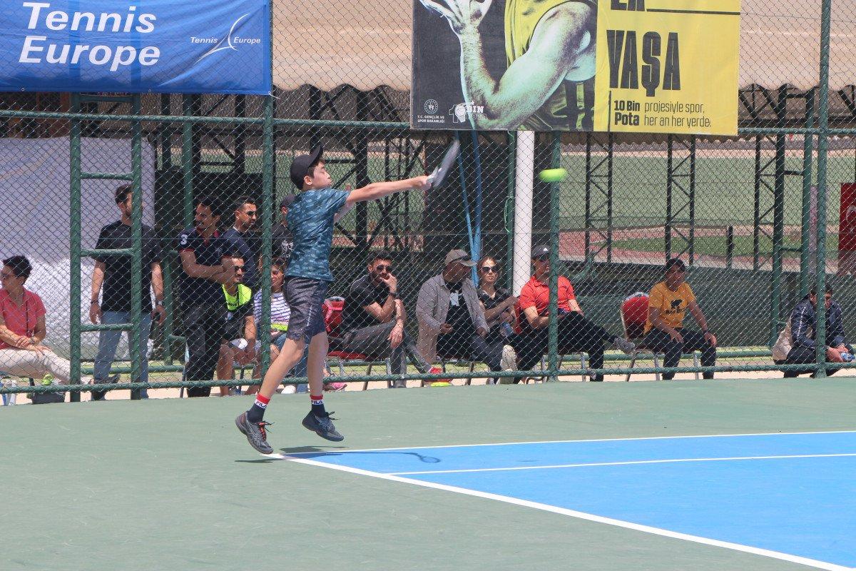 Şırnak'ta Uluslararası Cudi Cup Tenis Turnuvası başladı