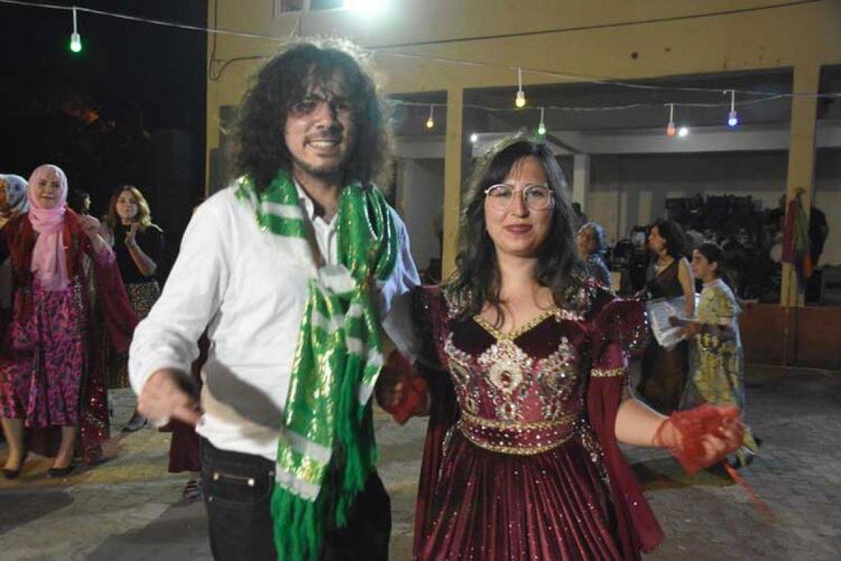 Brezilyalı damat Bilecik'te kaşık oyunu oynadı