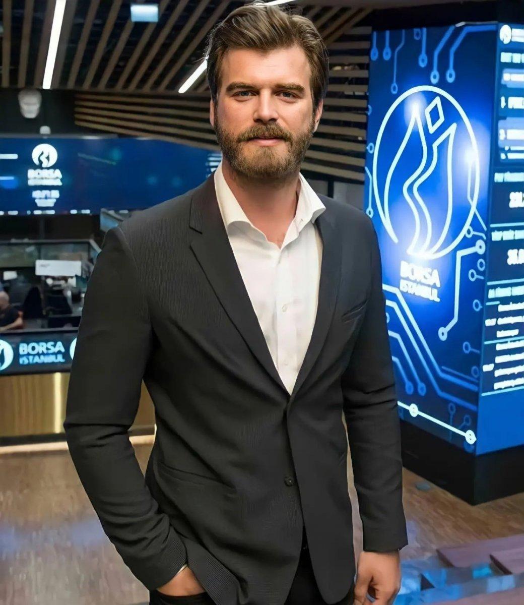 Kıvanç Tatlıtuğ'un teknesi geldi