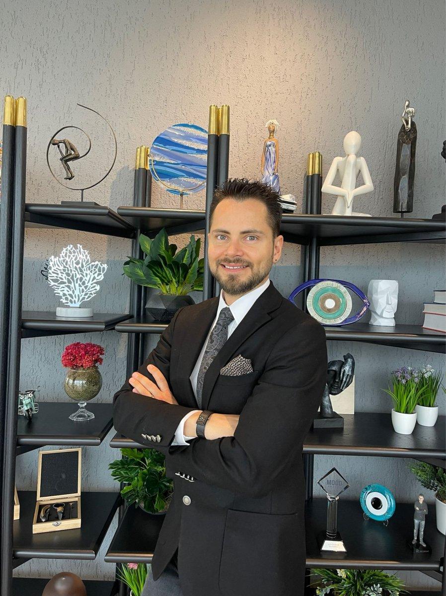 Üroloji Uzmanı Op. Dr. Evren Işık kimdir?