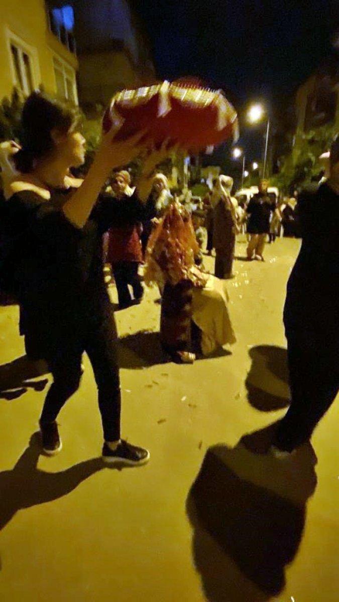 Antalya'da rüyalarında gelin olduğunu gören kızının hayalini gerçekleştirdi