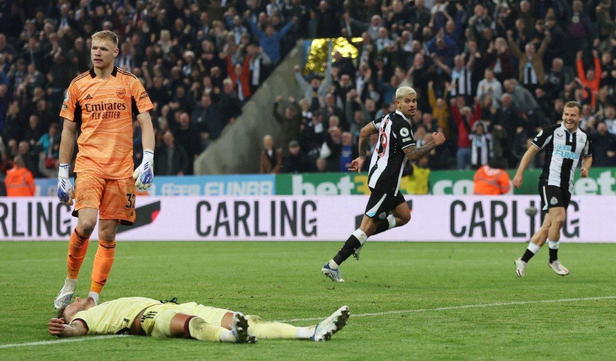 Arsenal, Newcastle United'a mağlup oldu