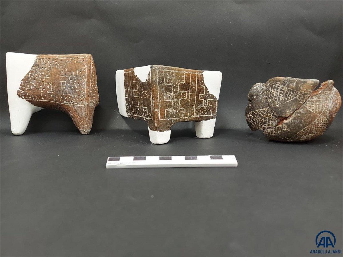 Bilecik'te 8 bin 600 yıllık flüt ve parmak izi bulundu