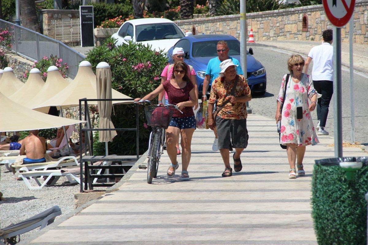 Bodrum'da dev gemiden 260 turist inince esnaf şaşkına döndü
