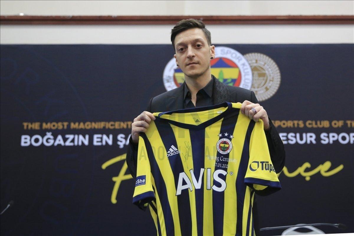 Arap basınından Mesut Özil'e övgü