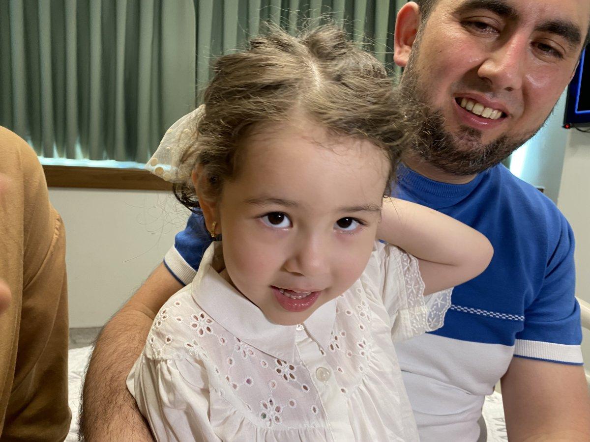 Yemek borusu yanan Özbek çocuk şifayı Türkiye'de buldu
