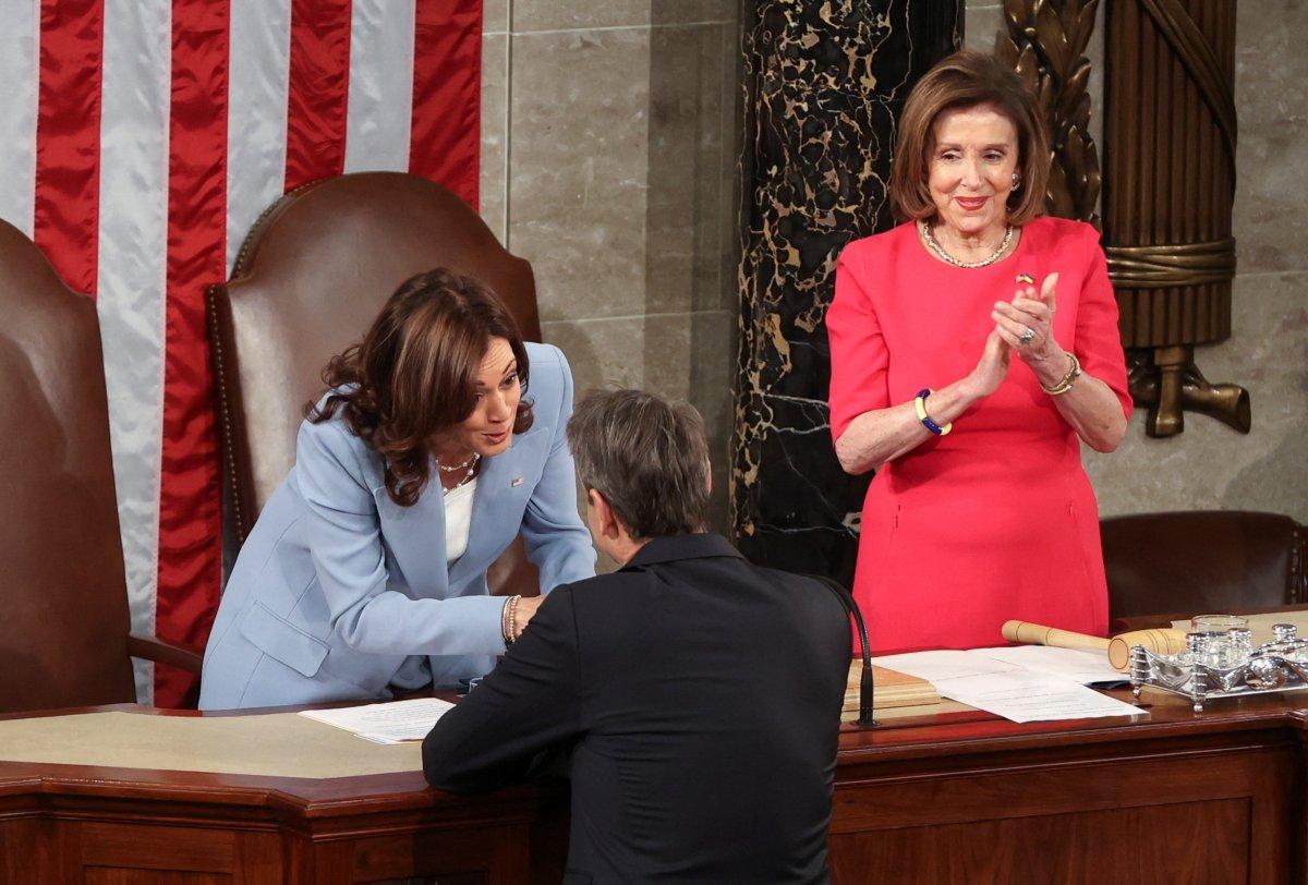 Kiryakos Miçotakis'i ABD Kongresi'nde ayakta alkışladılar