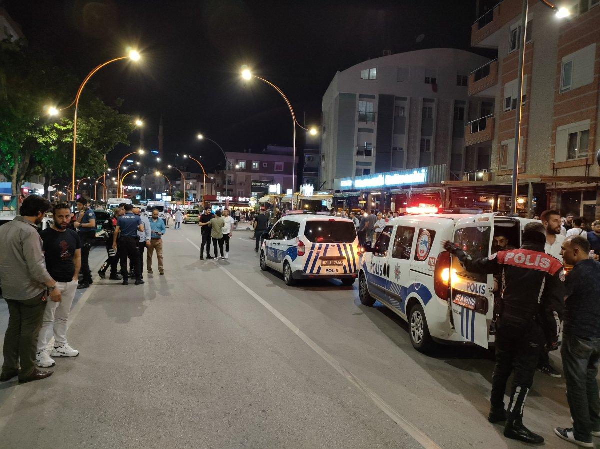 Antalya'da silahlı sopalı kavga