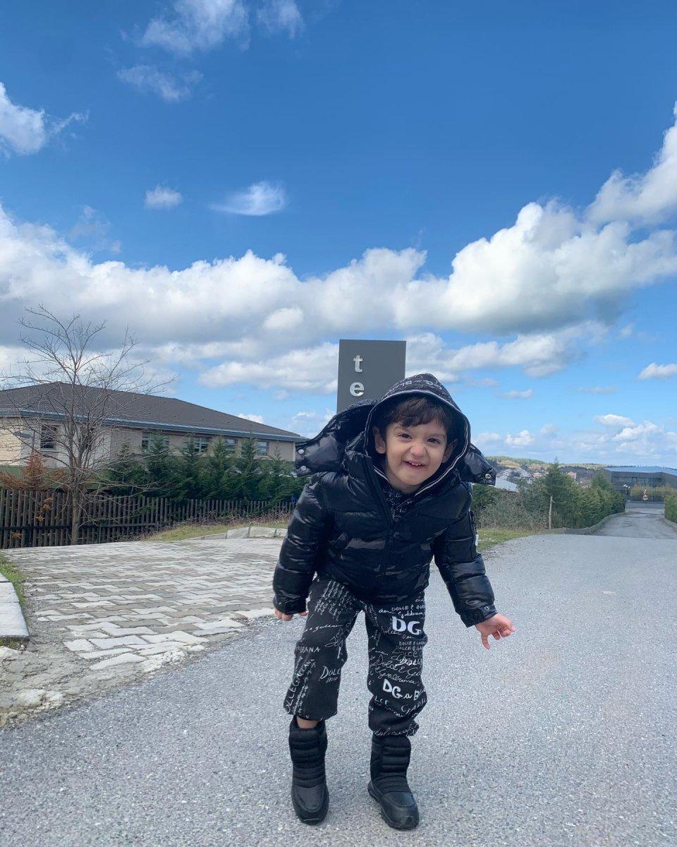 Özcan Deniz, Feyza Aktan'a sevgili şartı koydurdu