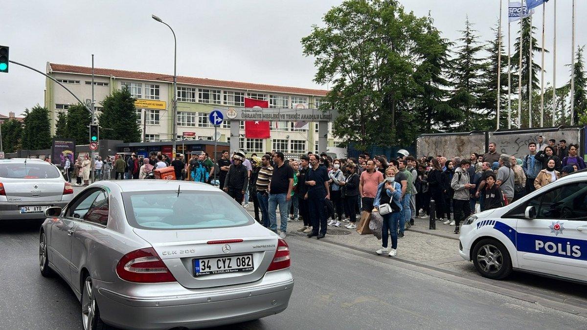 Ümraniye'de mobilya atölyesinde yangın