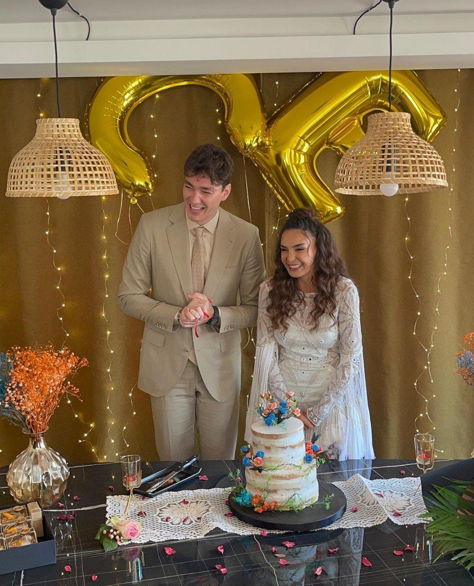 Ebru Şahin ile Cedi Osman nişanlandı