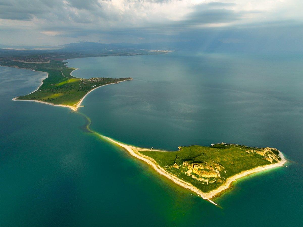 Van'ın Maldivler’i aratmayan adası Çarpanak