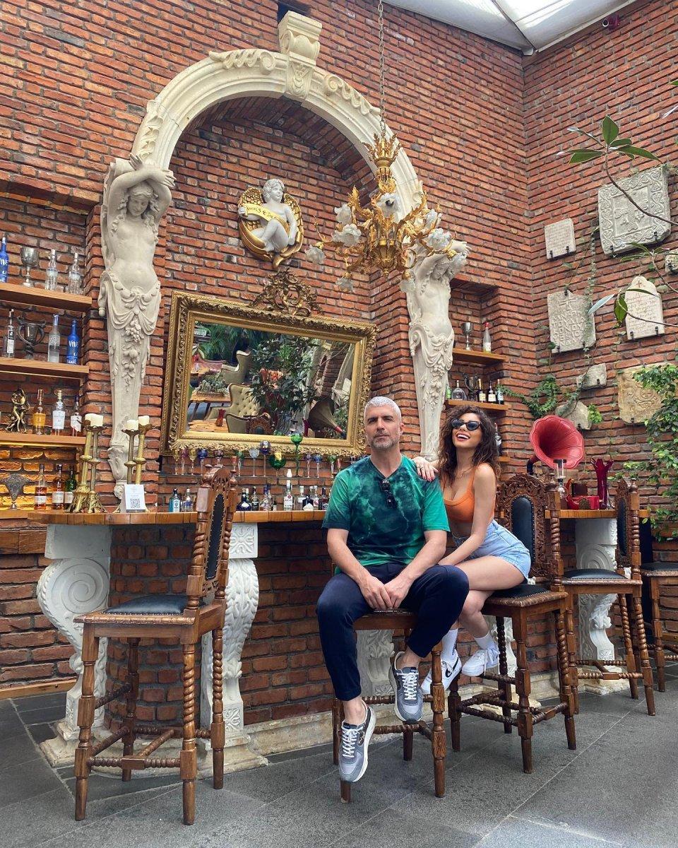 Özcan Deniz, Feyza Aktan'a sevgili şartı koydurdu