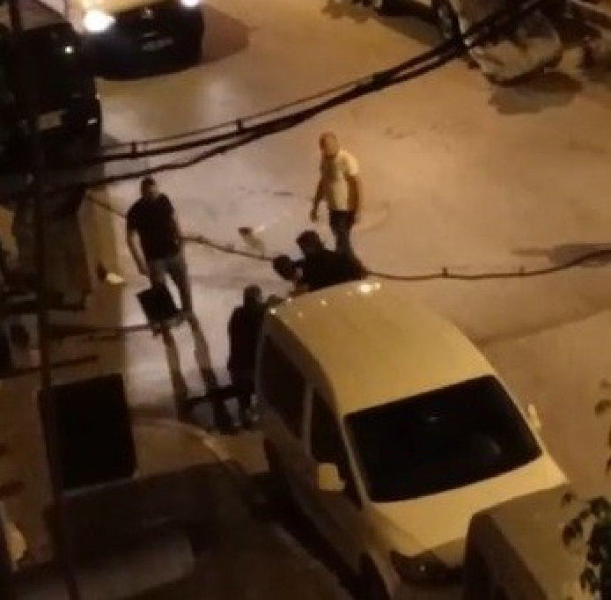 Bursa'da sokak ortasında kavga