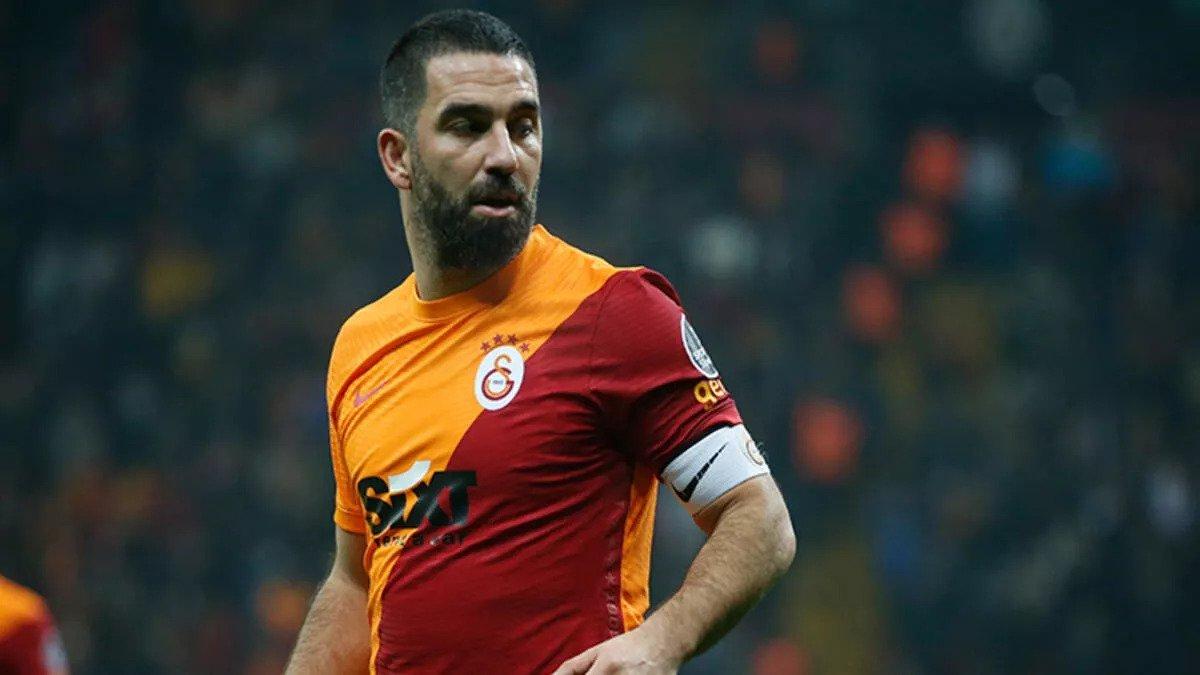 Arda Turan geleceği hakkında konuştu