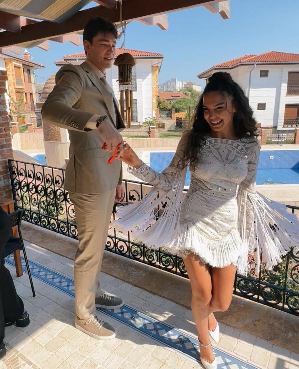 Ebru Şahin ile Cedi Osman nişanlandı