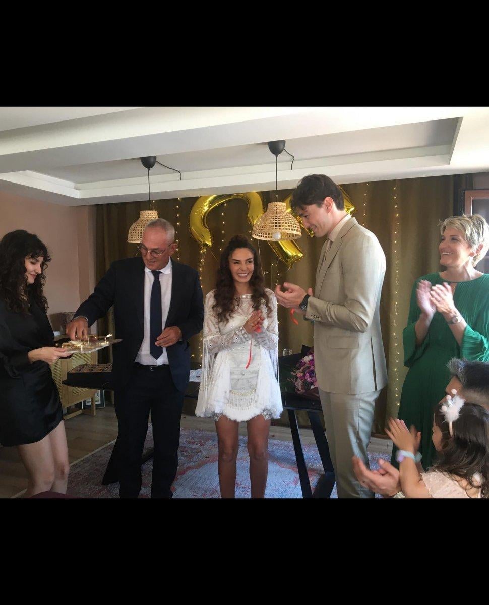 Ebru Şahin ile Cedi Osman nişanlandı