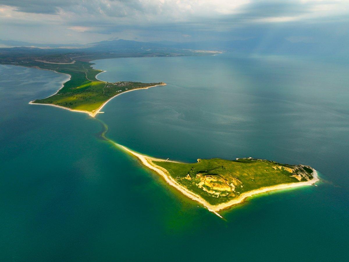 Van'ın Maldivler’i aratmayan adası Çarpanak