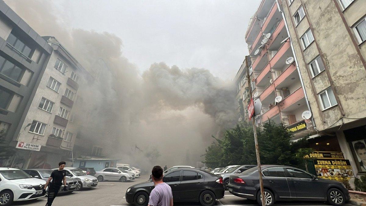 Ümraniye'de mobilya atölyesinde yangın