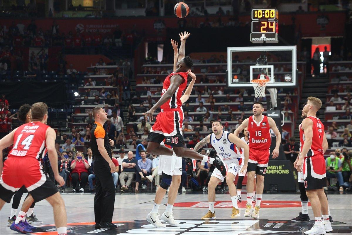 Anadolu Efes, Euroleague'de finale yükseldi