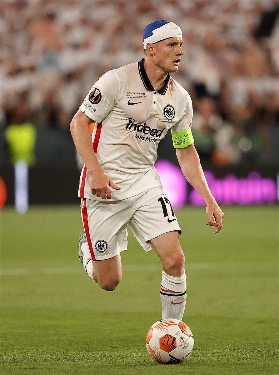 UEFA  Avrupa Ligi'nin şampiyonu Eintracht Frankfurt oldu